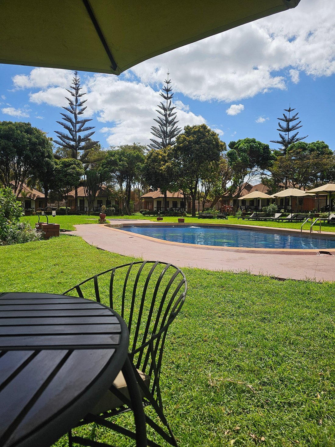 Bougainvillea Safari Lodge