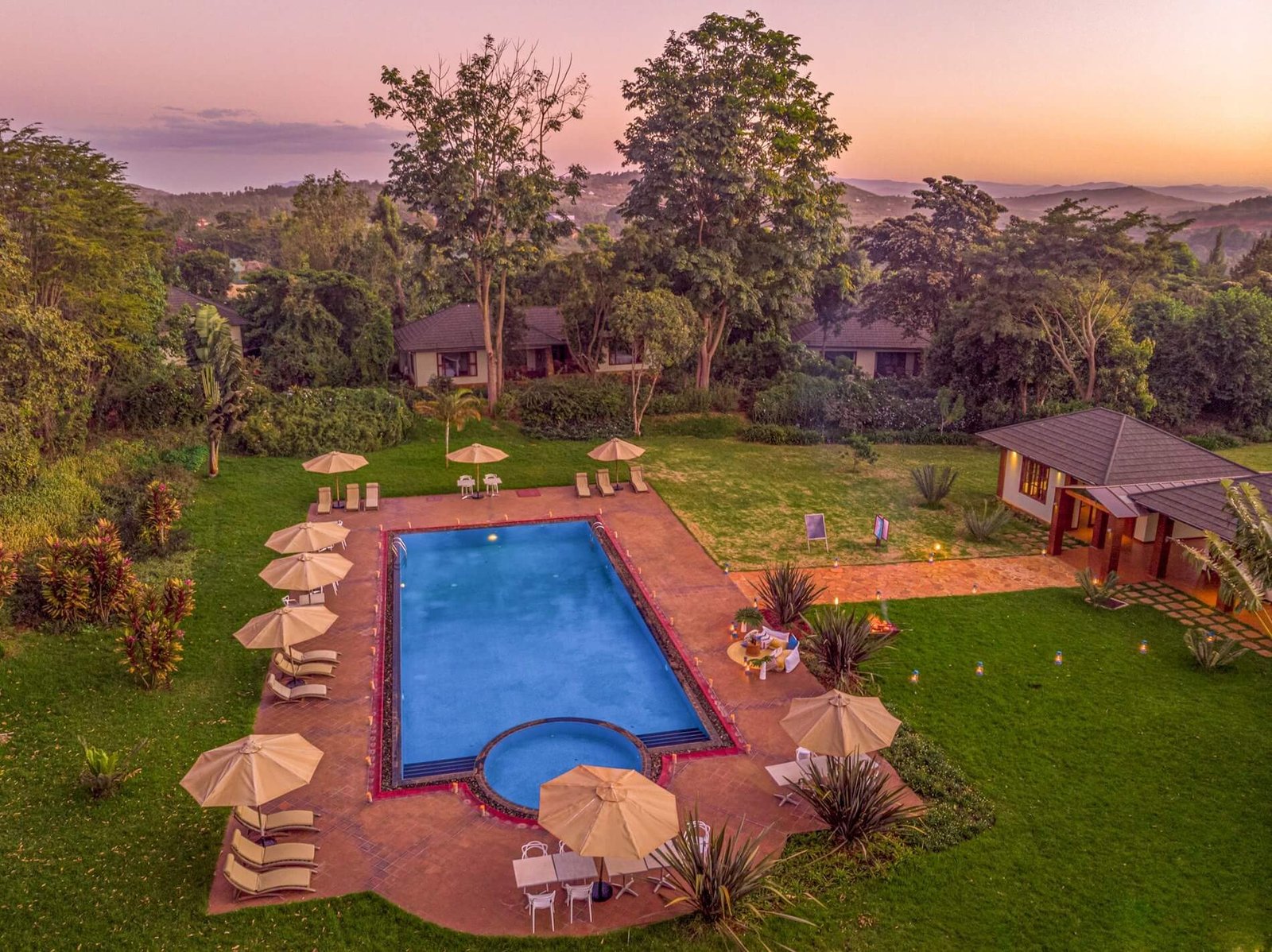 Acacia Farm Lodge - view 3