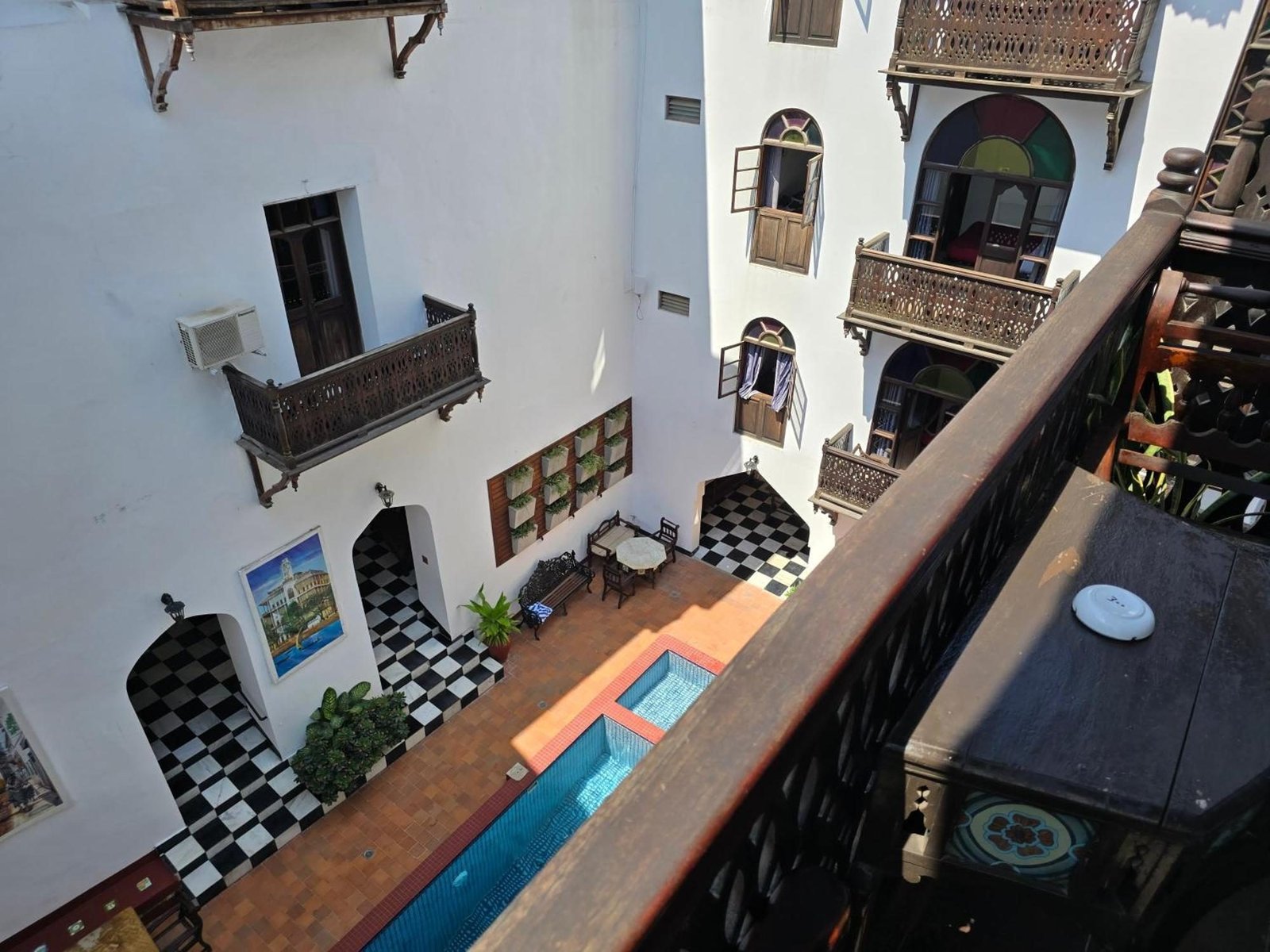Dhow Palace Hotel - view 3