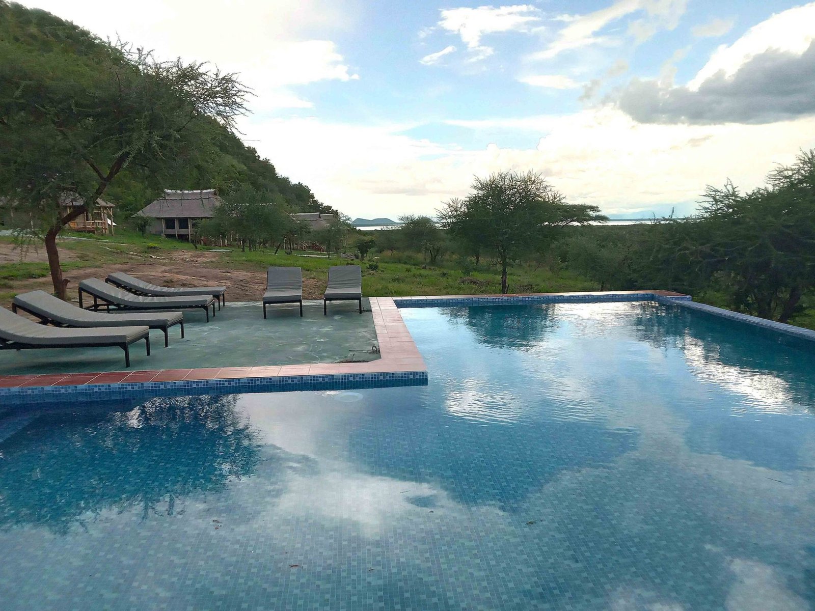 Sangaiwe Tented Lodge - view 2