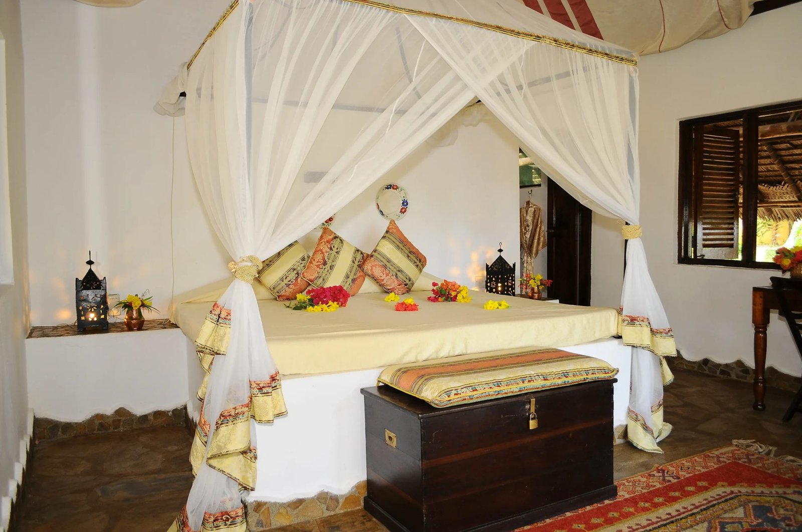 High-end Accommodation; Kinasi Lodge - view 5