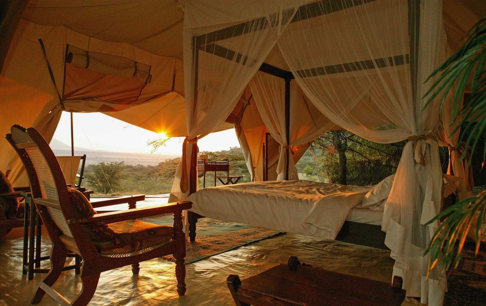 Under the Shades Safari Lodge - view 2